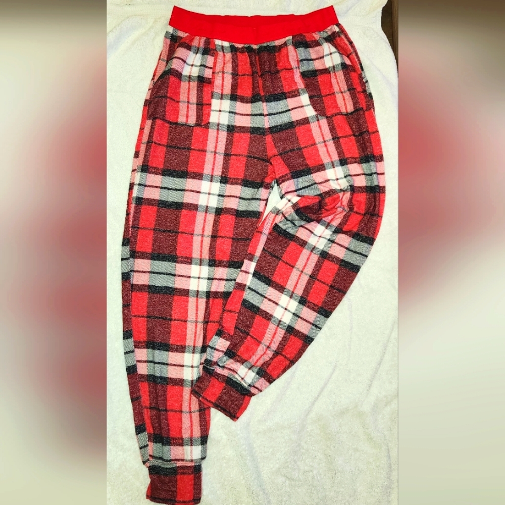 PINK Flannel Type Women's Pajama Pants